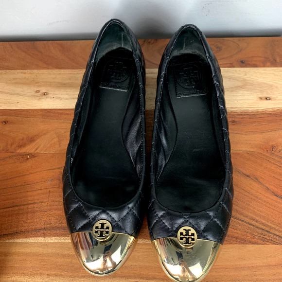 Tory Burch Kaitlin Flats Black Quilted Leather Gold Logo Ballet Shoes size 8.5 - Picture 12 of 12